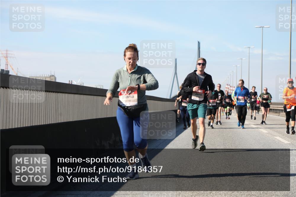 03.10.2025 - Köhlbrandbrückenlauf Yannick Fuchs http://msf.ph/oto/9184357 03.10.2025 12:01:57 Position 3 5114, 6576 meine-sportfotos.de