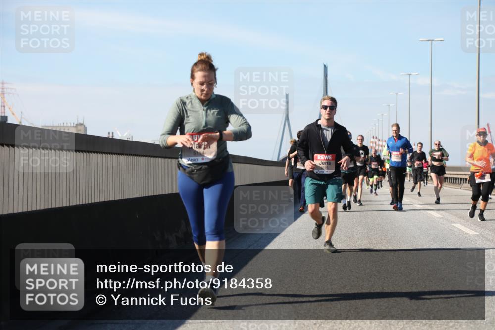 03.10.2025 - Köhlbrandbrückenlauf Yannick Fuchs http://msf.ph/oto/9184358 03.10.2025 12:01:57 Position 3 5114 meine-sportfotos.de