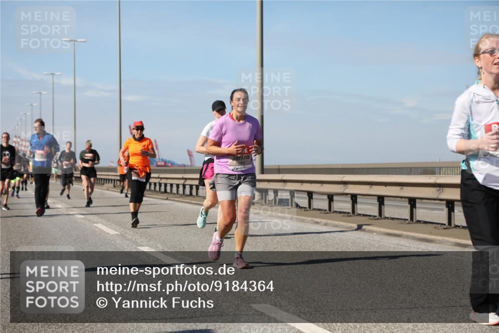 03.10.2025 - Köhlbrandbrückenlauf Yannick Fuchs http://msf.ph/oto/9184364 03.10.2025 12:01:58 Position 3 6662 meine-sportfotos.de