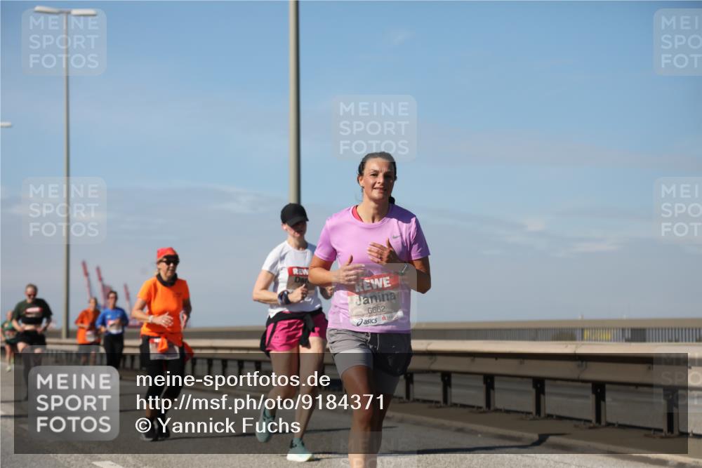 03.10.2025 - Köhlbrandbrückenlauf Yannick Fuchs http://msf.ph/oto/9184371 03.10.2025 12:01:59 Position 3 6662 meine-sportfotos.de