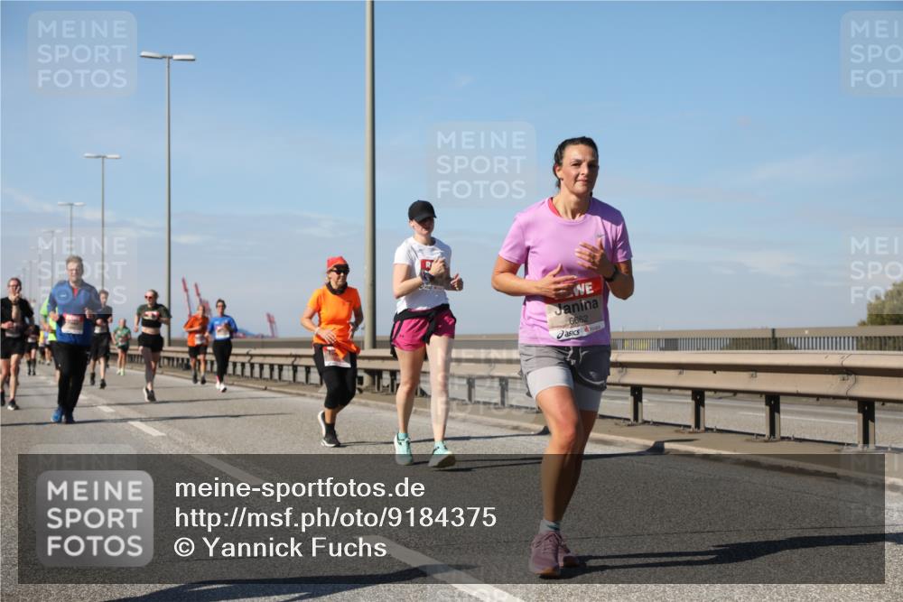 03.10.2025 - Köhlbrandbrückenlauf Yannick Fuchs http://msf.ph/oto/9184375 03.10.2025 12:01:59 Position 3 6662 meine-sportfotos.de