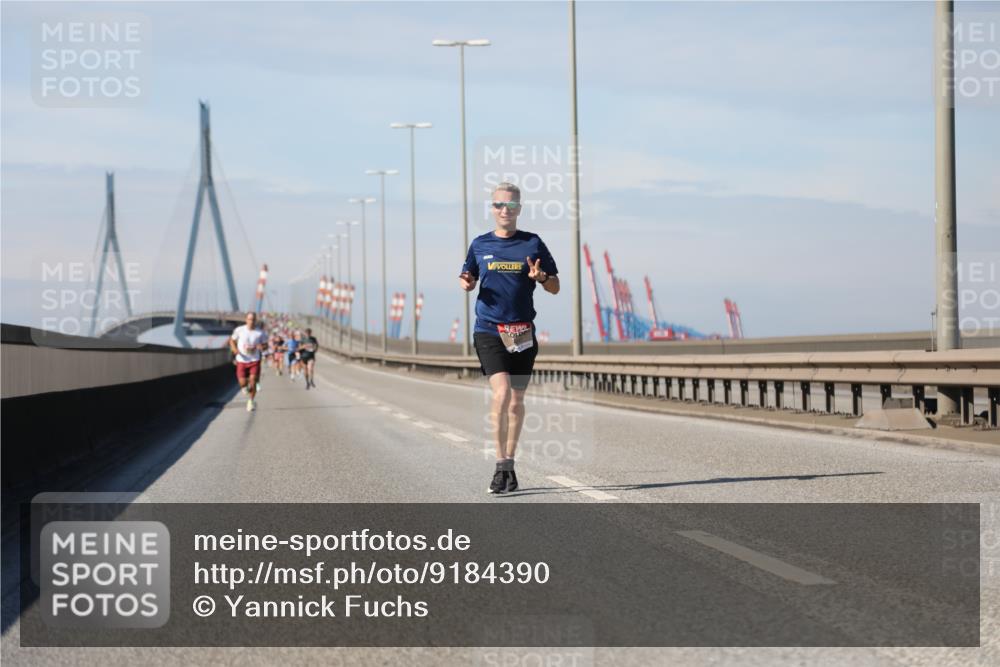 03.10.2025 - Köhlbrandbrückenlauf Yannick Fuchs http://msf.ph/oto/9184390 03.10.2025 11:40:37 Position 3  meine-sportfotos.de