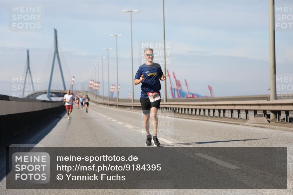 03.10.2025 - Köhlbrandbrückenlauf Yannick Fuchs http://msf.ph/oto/9184395 03.10.2025 11:40:37 Position 3  meine-sportfotos.de