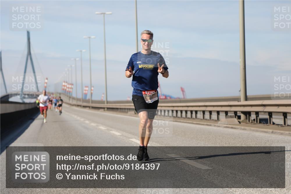 03.10.2025 - Köhlbrandbrückenlauf Yannick Fuchs http://msf.ph/oto/9184397 03.10.2025 11:40:38 Position 3  meine-sportfotos.de