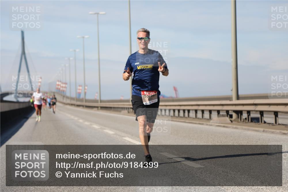 03.10.2025 - Köhlbrandbrückenlauf Yannick Fuchs http://msf.ph/oto/9184399 03.10.2025 11:40:38 Position 3  meine-sportfotos.de