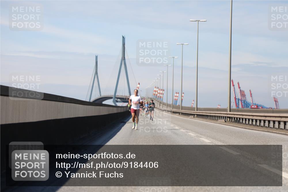 03.10.2025 - Köhlbrandbrückenlauf Yannick Fuchs http://msf.ph/oto/9184406 03.10.2025 11:40:40 Position 3  meine-sportfotos.de