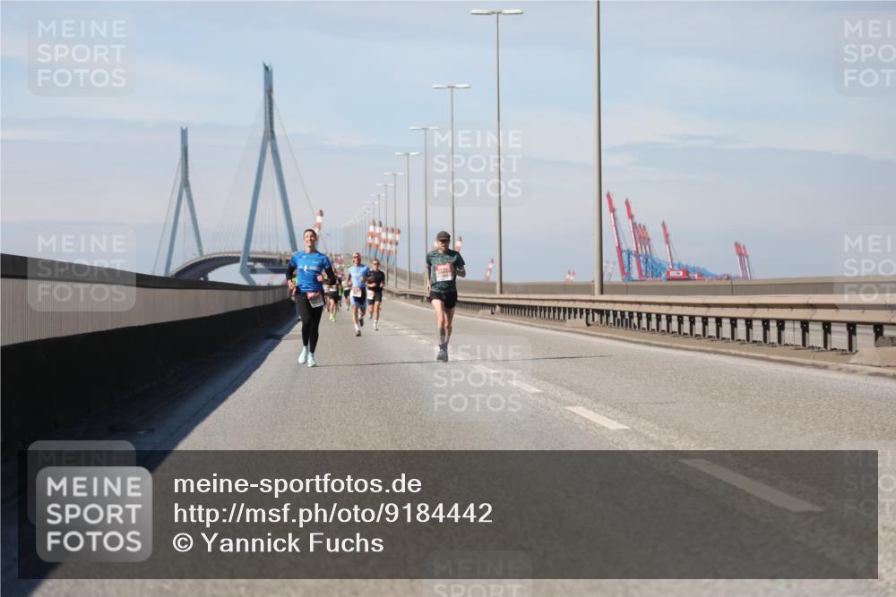 03.10.2025 - Köhlbrandbrückenlauf Yannick Fuchs http://msf.ph/oto/9184442 03.10.2025 11:40:49 Position 3  meine-sportfotos.de