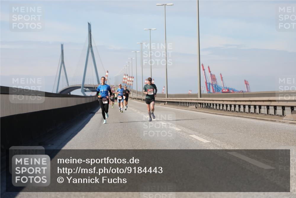 03.10.2025 - Köhlbrandbrückenlauf Yannick Fuchs http://msf.ph/oto/9184443 03.10.2025 11:40:49 Position 3  meine-sportfotos.de