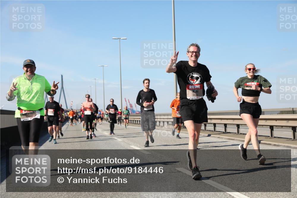 03.10.2025 - Köhlbrandbrückenlauf Yannick Fuchs http://msf.ph/oto/9184446 03.10.2025 12:02:06 Position 3 6209, 5172 meine-sportfotos.de