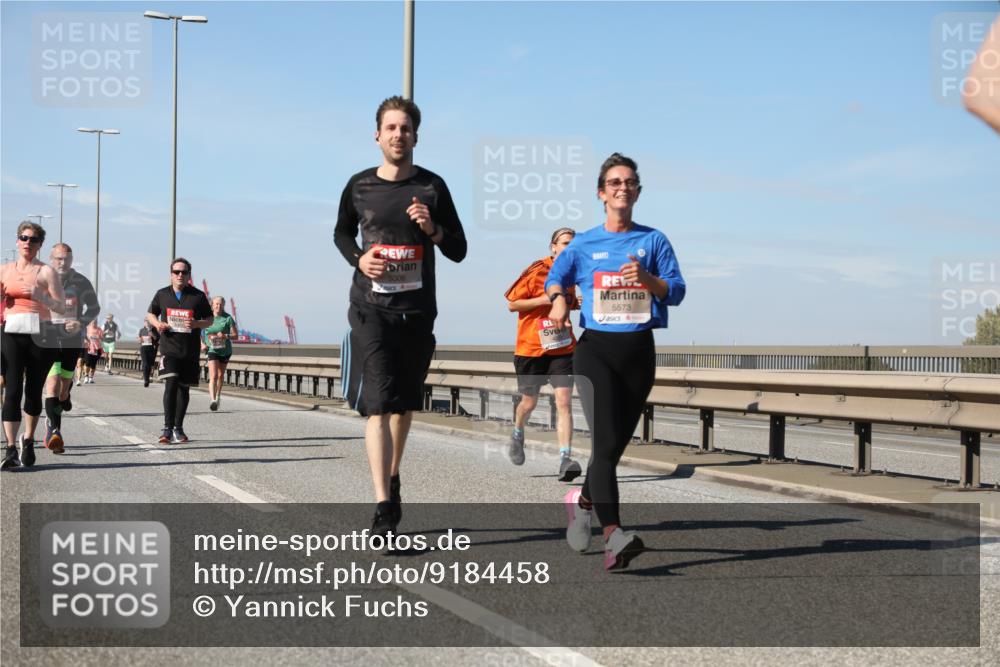 03.10.2025 - Köhlbrandbrückenlauf Yannick Fuchs http://msf.ph/oto/9184458 03.10.2025 12:02:08 Position 3 5006, 5573 meine-sportfotos.de