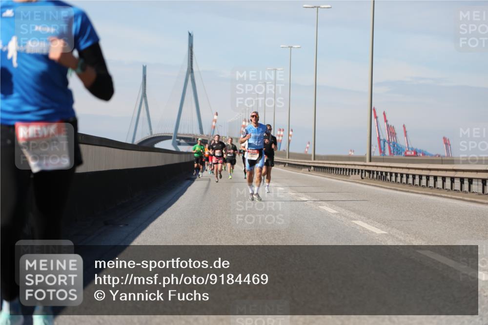03.10.2025 - Köhlbrandbrückenlauf Yannick Fuchs http://msf.ph/oto/9184469 03.10.2025 11:40:56 Position 3  meine-sportfotos.de