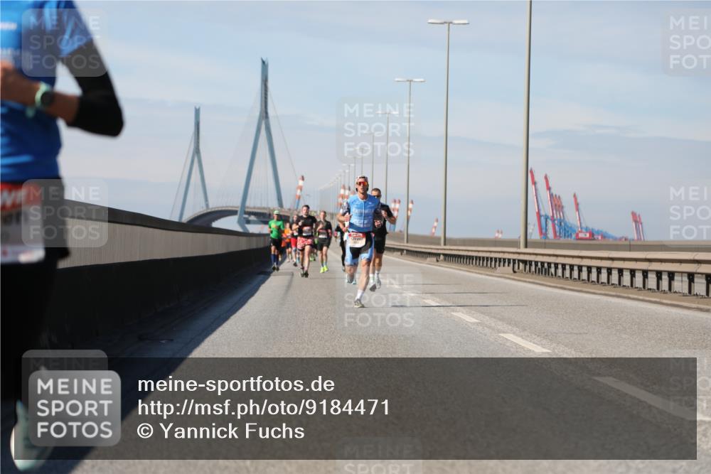 03.10.2025 - Köhlbrandbrückenlauf Yannick Fuchs http://msf.ph/oto/9184471 03.10.2025 11:40:56 Position 3  meine-sportfotos.de