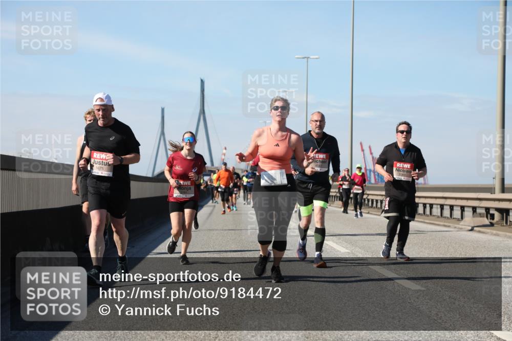 03.10.2025 - Köhlbrandbrückenlauf Yannick Fuchs http://msf.ph/oto/9184472 03.10.2025 12:02:09 Position 3 5675 meine-sportfotos.de