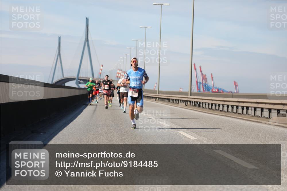 03.10.2025 - Köhlbrandbrückenlauf Yannick Fuchs http://msf.ph/oto/9184485 03.10.2025 11:40:58 Position 3  meine-sportfotos.de