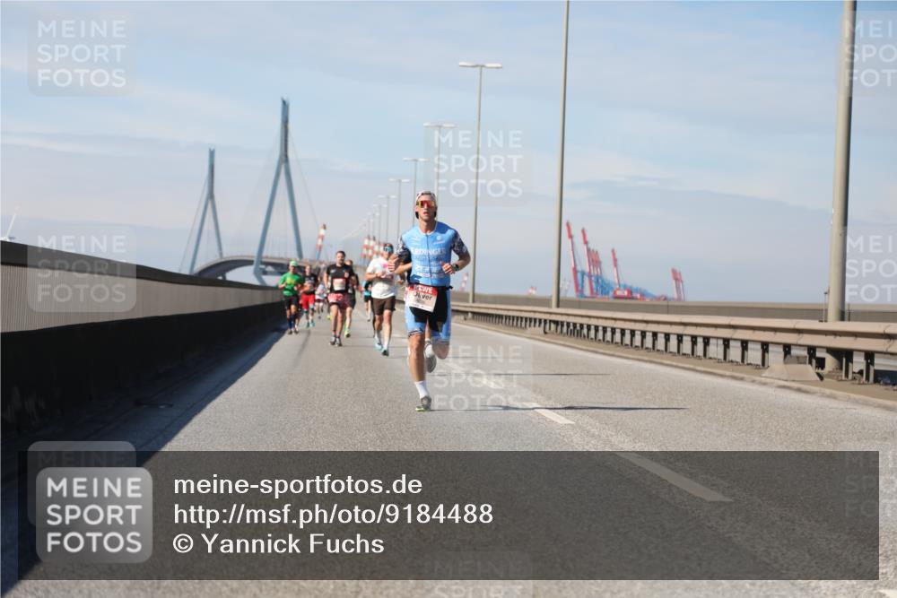 03.10.2025 - Köhlbrandbrückenlauf Yannick Fuchs http://msf.ph/oto/9184488 03.10.2025 11:40:58 Position 3  meine-sportfotos.de