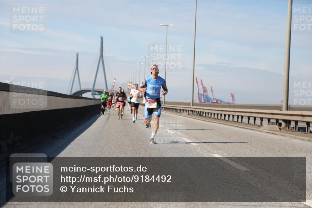 03.10.2025 - Köhlbrandbrückenlauf Yannick Fuchs http://msf.ph/oto/9184492 03.10.2025 11:40:59 Position 3  meine-sportfotos.de