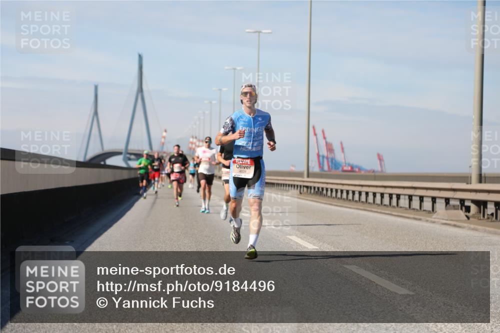 03.10.2025 - Köhlbrandbrückenlauf Yannick Fuchs http://msf.ph/oto/9184496 03.10.2025 11:40:59 Position 3 4028 meine-sportfotos.de
