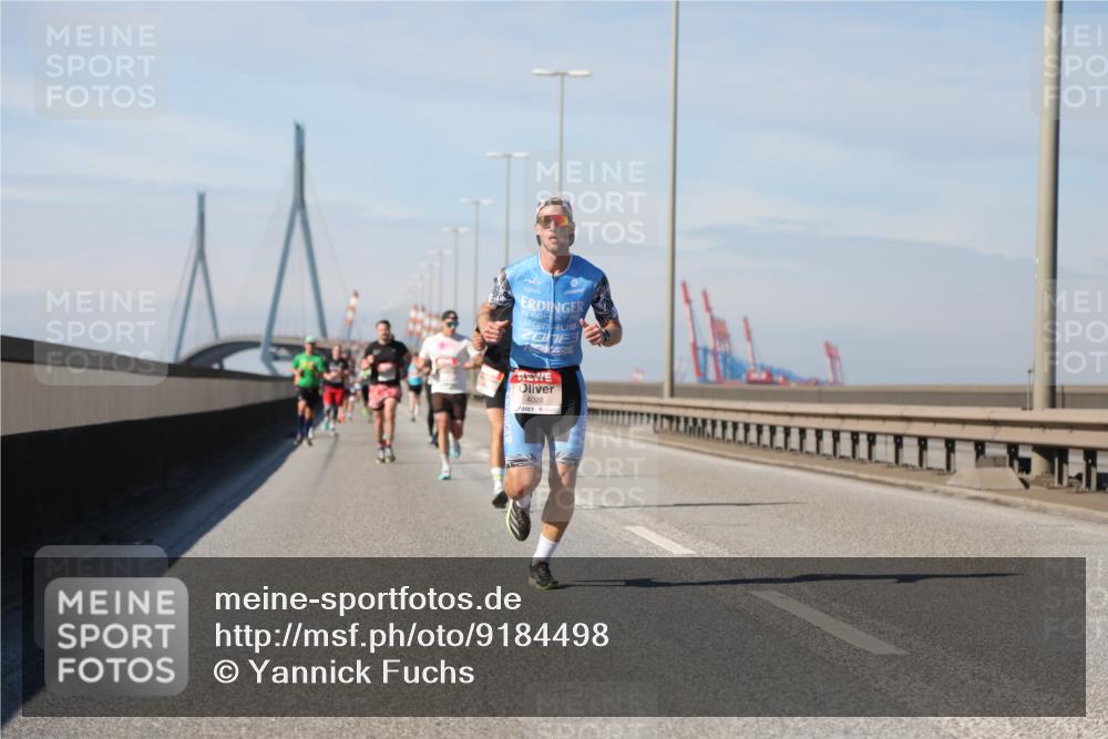 03.10.2025 - Köhlbrandbrückenlauf Yannick Fuchs http://msf.ph/oto/9184498 03.10.2025 11:40:59 Position 3 4028 meine-sportfotos.de