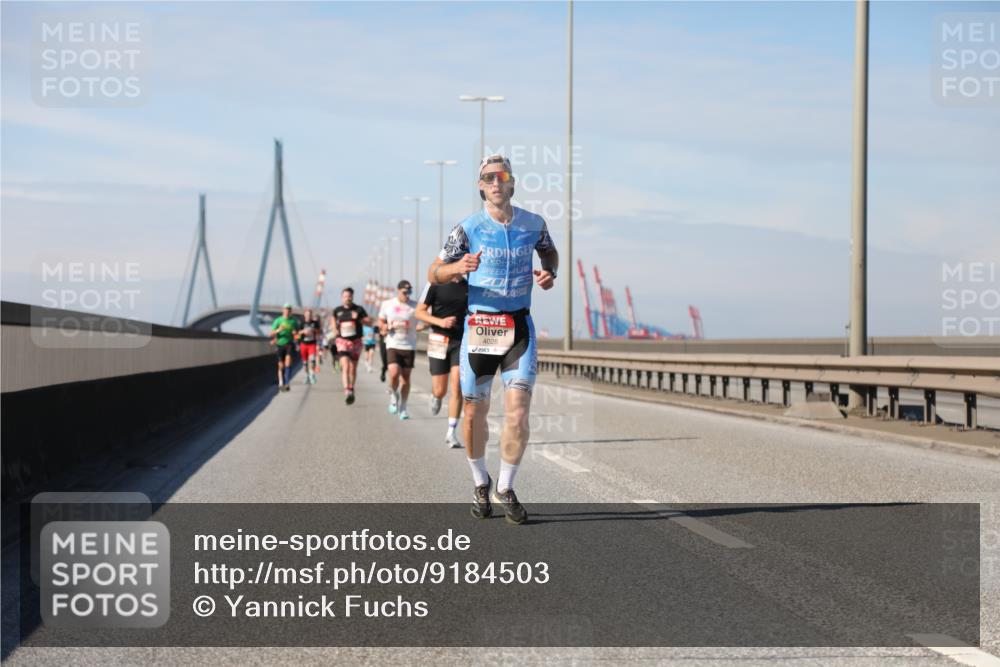 03.10.2025 - Köhlbrandbrückenlauf Yannick Fuchs http://msf.ph/oto/9184503 03.10.2025 11:41:00 Position 3 4028 meine-sportfotos.de