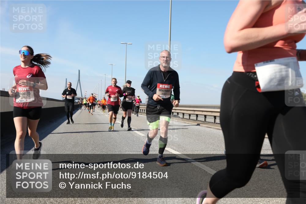 03.10.2025 - Köhlbrandbrückenlauf Yannick Fuchs http://msf.ph/oto/9184504 03.10.2025 12:02:12 Position 3 5781, 4587 meine-sportfotos.de