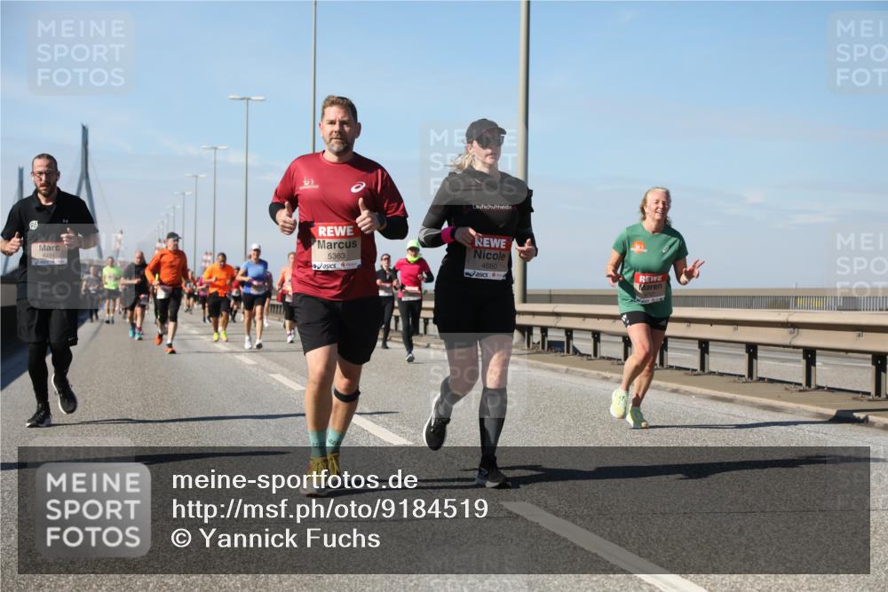 03.10.2025 - Köhlbrandbrückenlauf Yannick Fuchs http://msf.ph/oto/9184519 03.10.2025 12:02:13 Position 3 96, 6291, 5363, 4680 meine-sportfotos.de