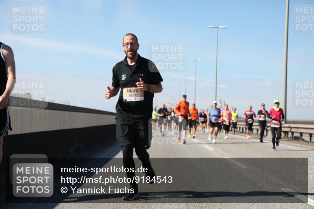 03.10.2025 - Köhlbrandbrückenlauf Yannick Fuchs http://msf.ph/oto/9184543 03.10.2025 12:02:16 Position 3 1116, 6291 meine-sportfotos.de