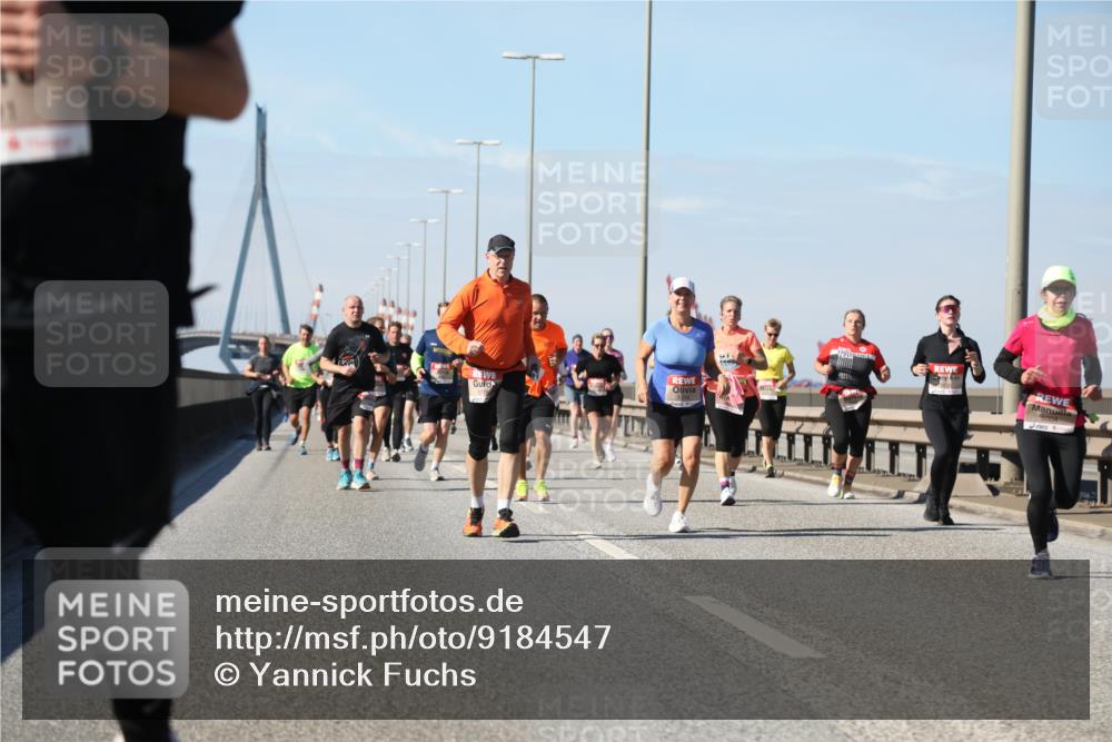 03.10.2025 - Köhlbrandbrückenlauf Yannick Fuchs http://msf.ph/oto/9184547 03.10.2025 12:02:16 Position 3 1, 5004 meine-sportfotos.de