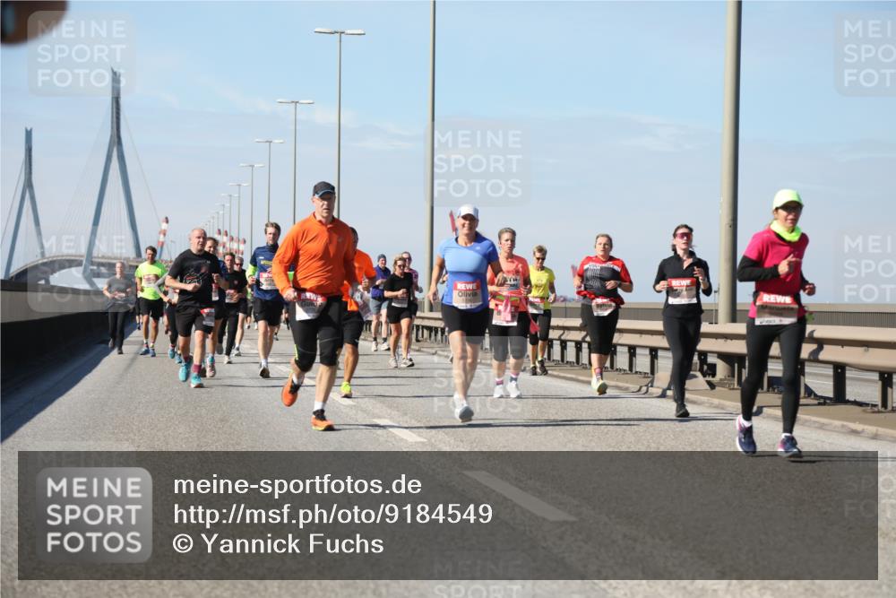 03.10.2025 - Köhlbrandbrückenlauf Yannick Fuchs http://msf.ph/oto/9184549 03.10.2025 12:02:16 Position 3  meine-sportfotos.de