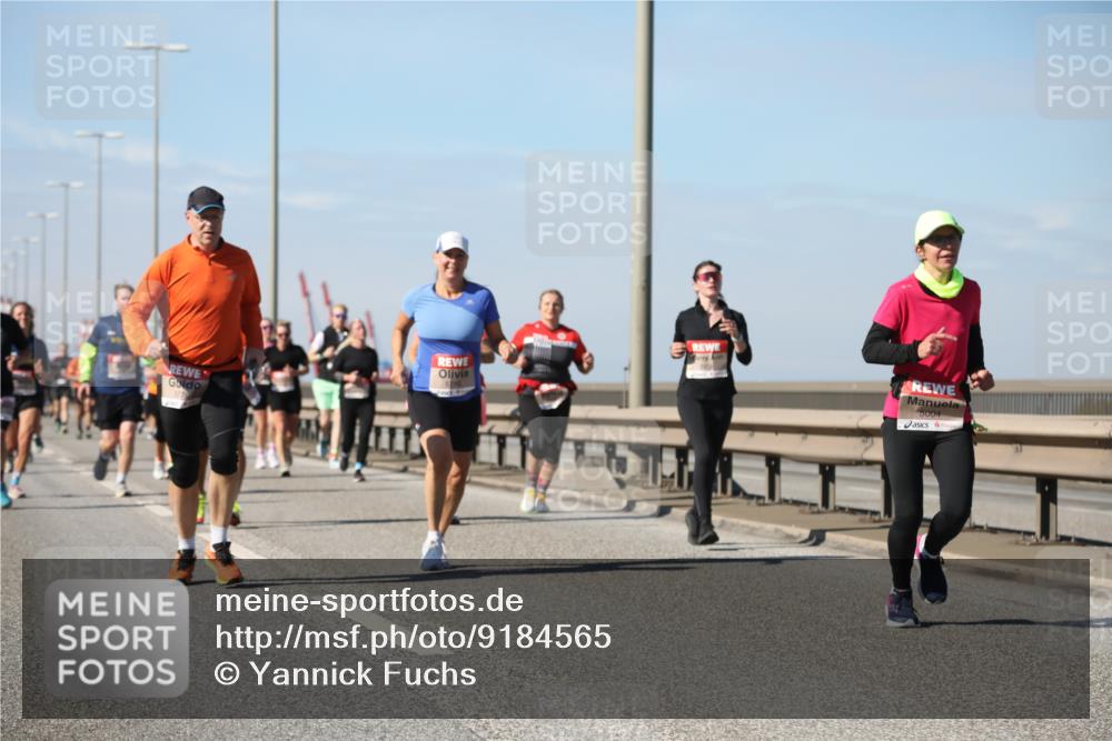 03.10.2025 - Köhlbrandbrückenlauf Yannick Fuchs http://msf.ph/oto/9184565 03.10.2025 12:02:18 Position 3 5004 meine-sportfotos.de