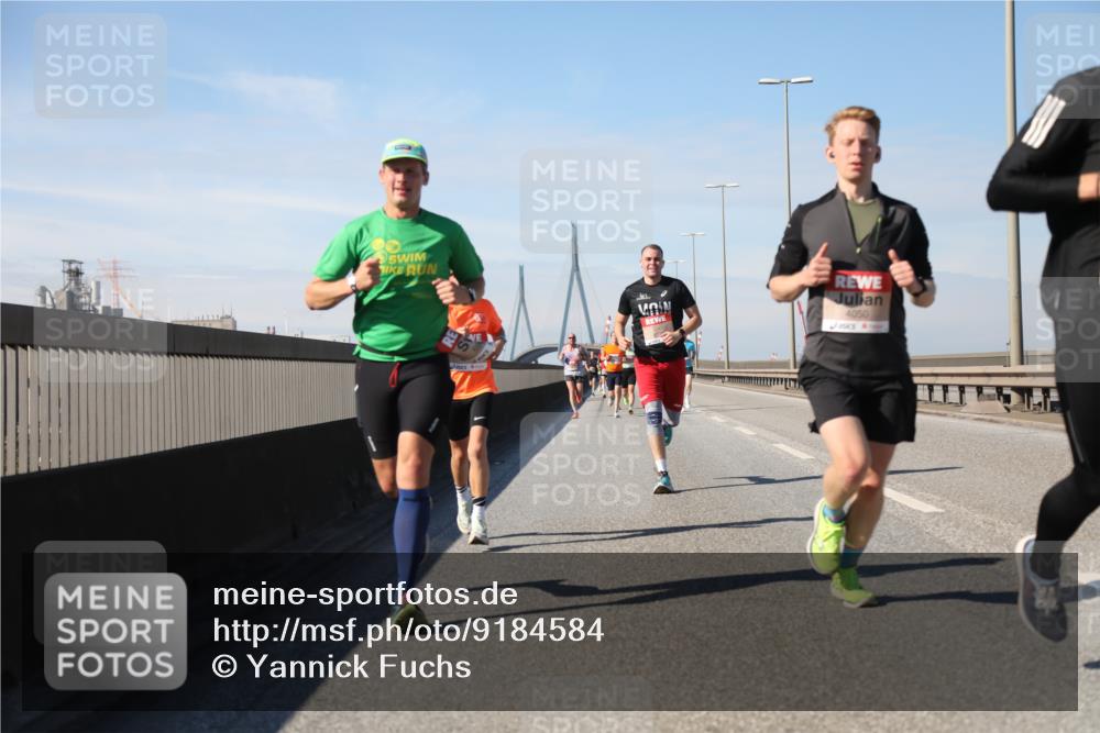 03.10.2025 - Köhlbrandbrückenlauf Yannick Fuchs http://msf.ph/oto/9184584 03.10.2025 11:41:11 Position 3 3, 4050 meine-sportfotos.de