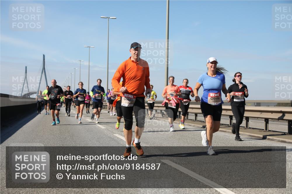 03.10.2025 - Köhlbrandbrückenlauf Yannick Fuchs http://msf.ph/oto/9184587 03.10.2025 12:02:20 Position 3 5776, 5716 meine-sportfotos.de