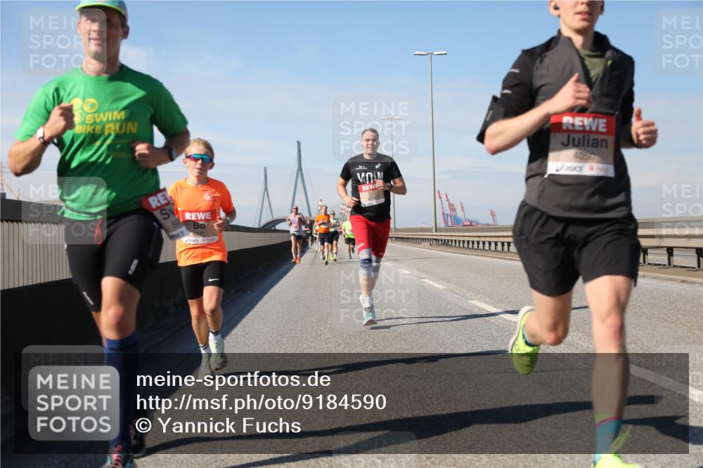 03.10.2025 - Köhlbrandbrückenlauf Yannick Fuchs http://msf.ph/oto/9184590 03.10.2025 11:41:11 Position 3 4041, 4050 meine-sportfotos.de