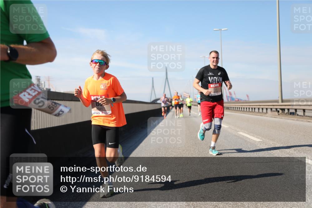 03.10.2025 - Köhlbrandbrückenlauf Yannick Fuchs http://msf.ph/oto/9184594 03.10.2025 11:41:12 Position 3 59, 4041 meine-sportfotos.de