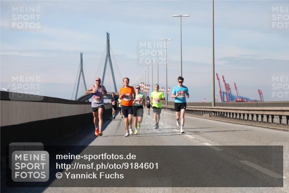 03.10.2025 - Köhlbrandbrückenlauf Yannick Fuchs http://msf.ph/oto/9184601 03.10.2025 11:41:13 Position 3  meine-sportfotos.de