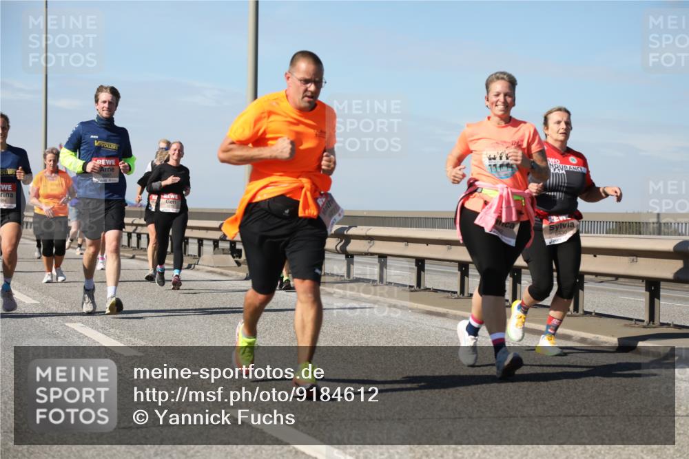 03.10.2025 - Köhlbrandbrückenlauf Yannick Fuchs http://msf.ph/oto/9184612 03.10.2025 12:02:22 Position 3 584, 6277, 6430 meine-sportfotos.de