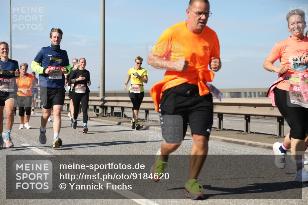 03.10.2025 - Köhlbrandbrückenlauf Yannick Fuchs http://msf.ph/oto/9184620 03.10.2025 12:02:23 Position 3 6684 meine-sportfotos.de