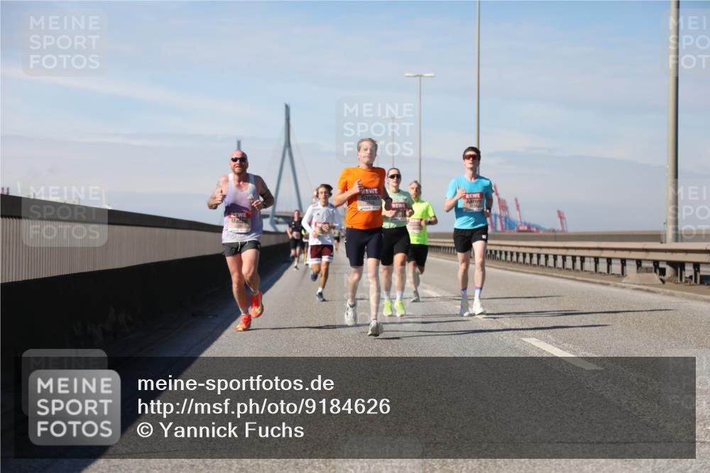 03.10.2025 - Köhlbrandbrückenlauf Yannick Fuchs http://msf.ph/oto/9184626 03.10.2025 11:41:16 Position 3  meine-sportfotos.de