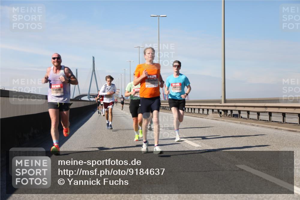 03.10.2025 - Köhlbrandbrückenlauf Yannick Fuchs http://msf.ph/oto/9184637 03.10.2025 11:41:17 Position 3 4114 meine-sportfotos.de