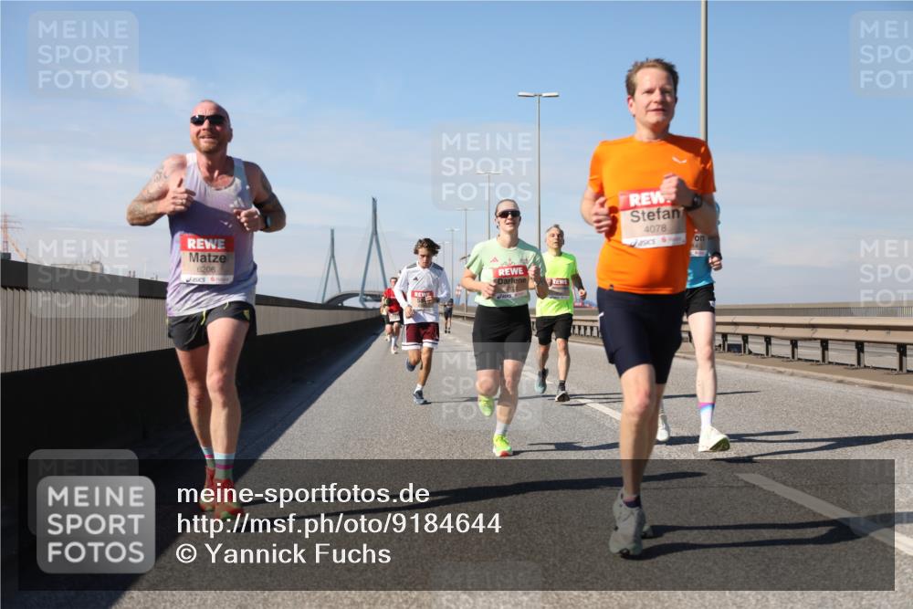 03.10.2025 - Köhlbrandbrückenlauf Yannick Fuchs http://msf.ph/oto/9184644 03.10.2025 11:41:18 Position 3 6206, 12, 4078 meine-sportfotos.de