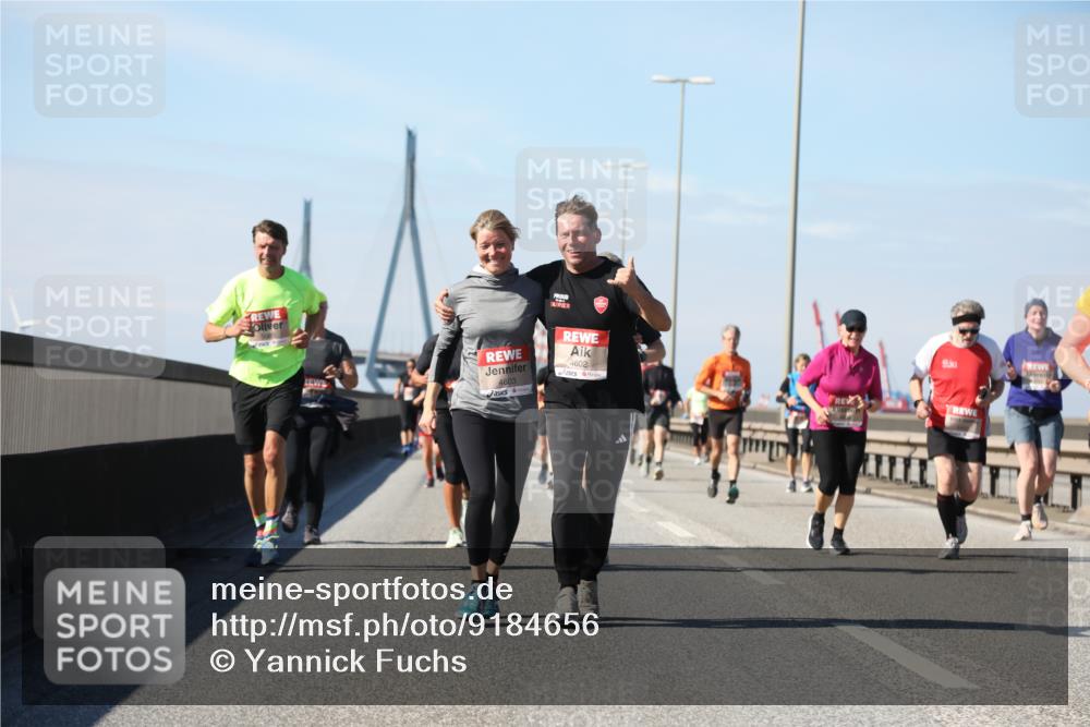 03.10.2025 - Köhlbrandbrückenlauf Yannick Fuchs http://msf.ph/oto/9184656 03.10.2025 12:02:26 Position 3 4603, 4602 meine-sportfotos.de