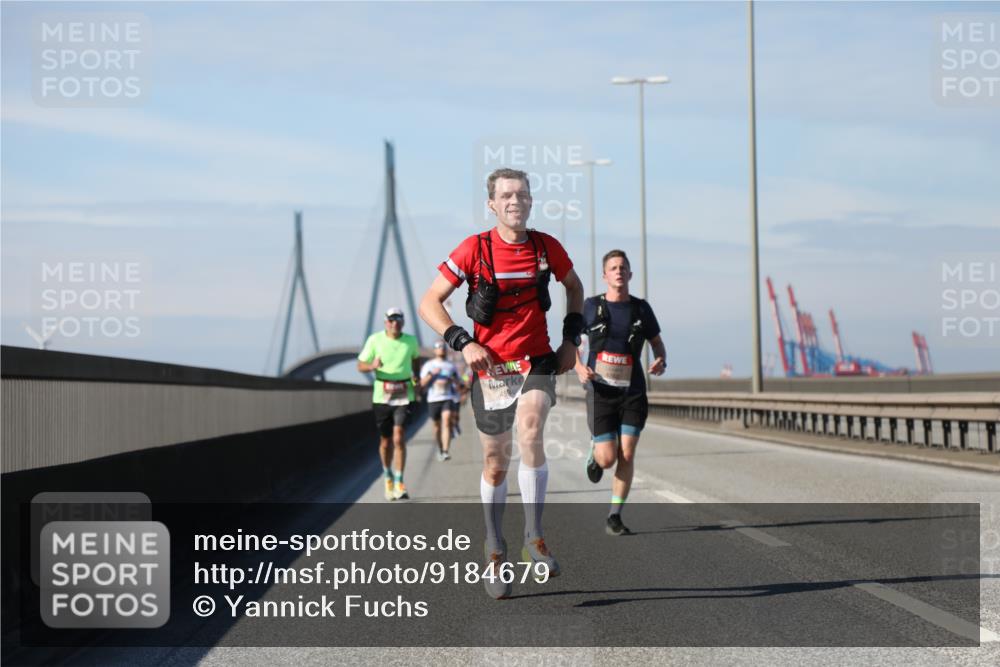 03.10.2025 - Köhlbrandbrückenlauf Yannick Fuchs http://msf.ph/oto/9184679 03.10.2025 11:41:22 Position 3  meine-sportfotos.de
