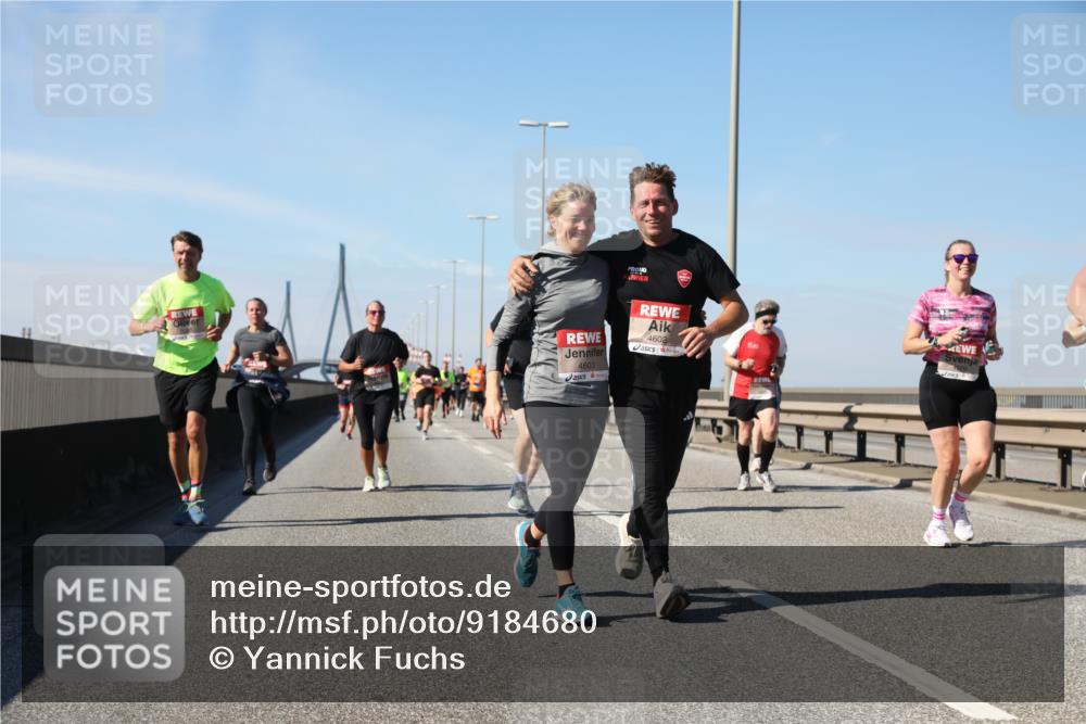 03.10.2025 - Köhlbrandbrückenlauf Yannick Fuchs http://msf.ph/oto/9184680 03.10.2025 12:02:28 Position 3 4603, 4602, 630 meine-sportfotos.de