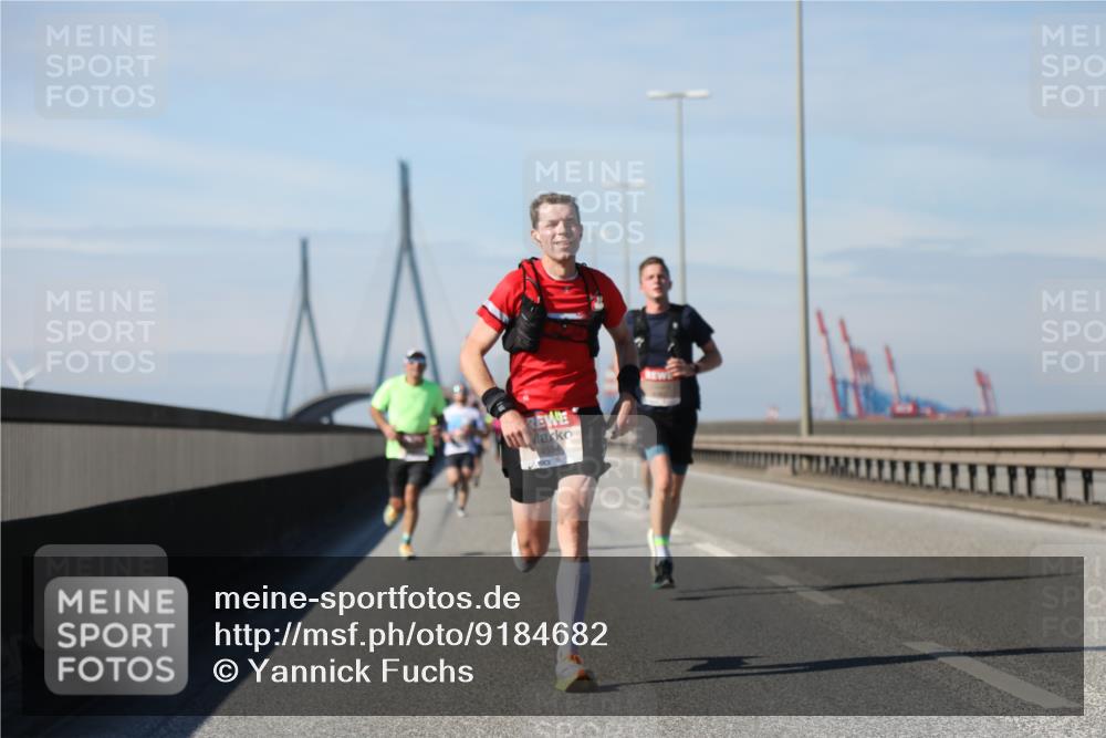 03.10.2025 - Köhlbrandbrückenlauf Yannick Fuchs http://msf.ph/oto/9184682 03.10.2025 11:41:22 Position 3  meine-sportfotos.de