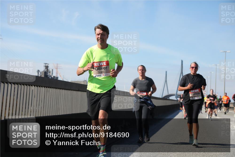 03.10.2025 - Köhlbrandbrückenlauf Yannick Fuchs http://msf.ph/oto/9184690 03.10.2025 12:02:30 Position 3 5085, 4943 meine-sportfotos.de