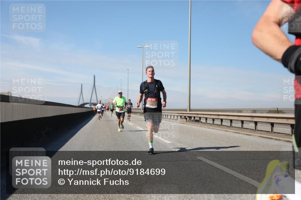 03.10.2025 - Köhlbrandbrückenlauf Yannick Fuchs http://msf.ph/oto/9184699 03.10.2025 11:41:25 Position 3  meine-sportfotos.de