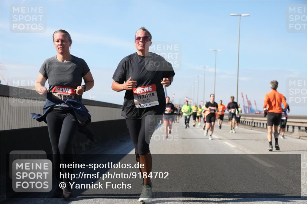 03.10.2025 - Köhlbrandbrückenlauf Yannick Fuchs http://msf.ph/oto/9184702 03.10.2025 12:02:31 Position 3 4943 meine-sportfotos.de