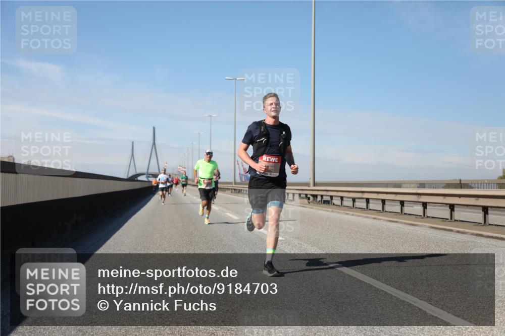 03.10.2025 - Köhlbrandbrückenlauf Yannick Fuchs http://msf.ph/oto/9184703 03.10.2025 11:41:25 Position 3  meine-sportfotos.de