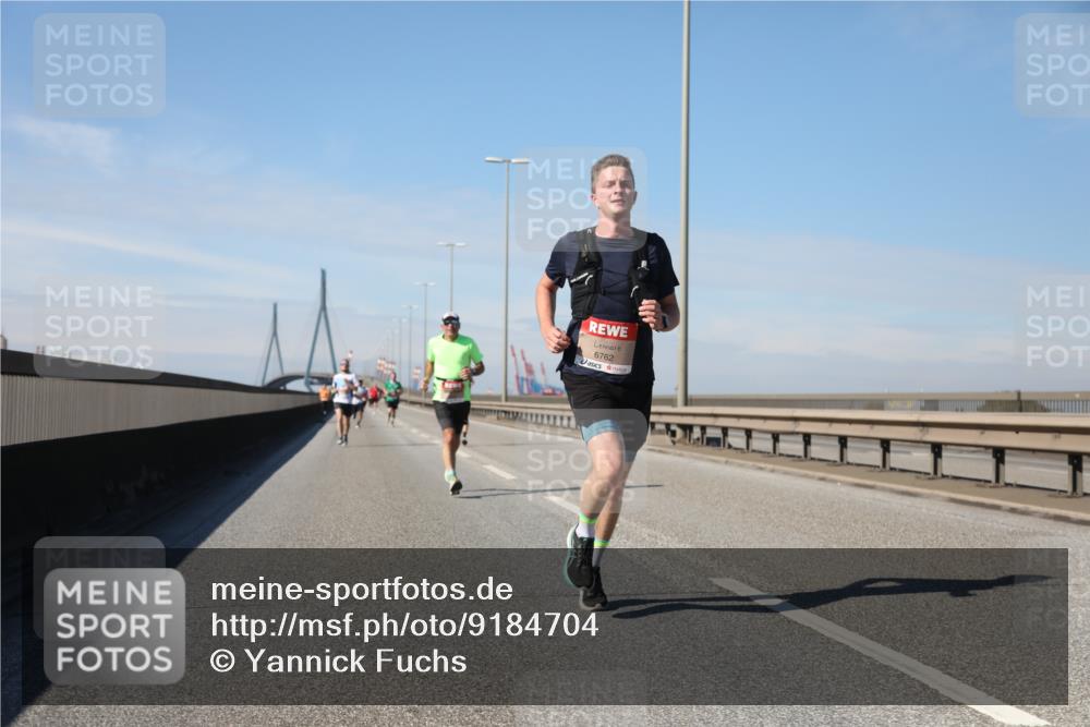 03.10.2025 - Köhlbrandbrückenlauf Yannick Fuchs http://msf.ph/oto/9184704 03.10.2025 11:41:25 Position 3 6762 meine-sportfotos.de