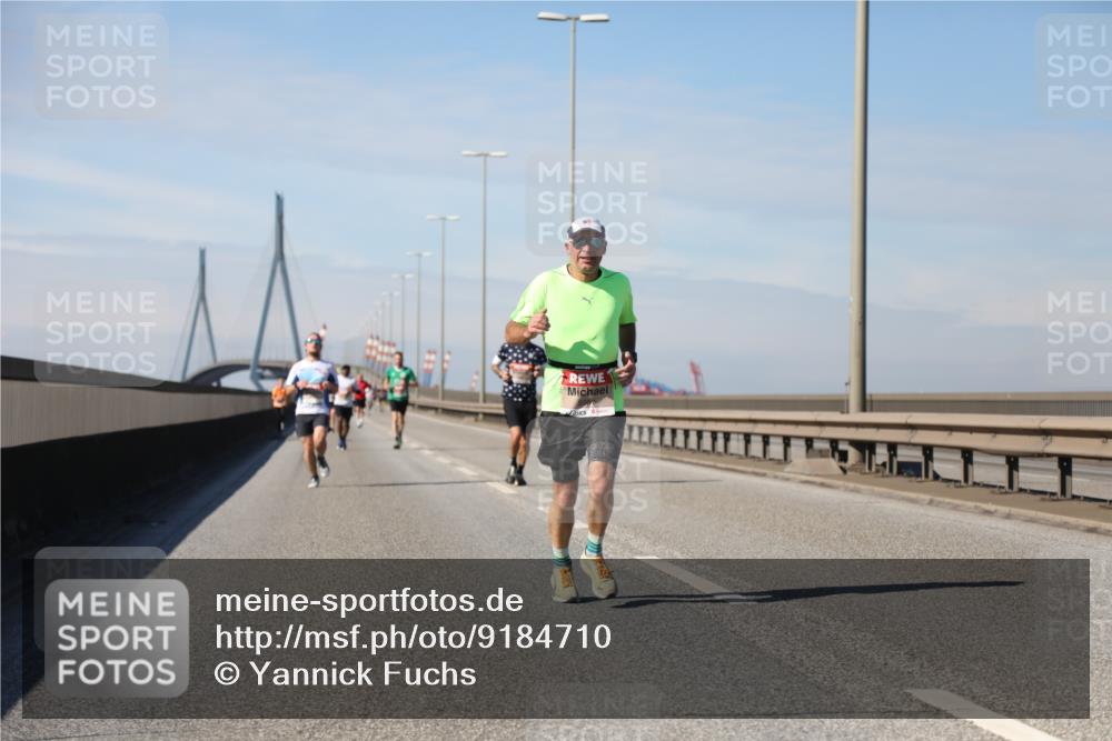 03.10.2025 - Köhlbrandbrückenlauf Yannick Fuchs http://msf.ph/oto/9184710 03.10.2025 11:41:26 Position 3  meine-sportfotos.de