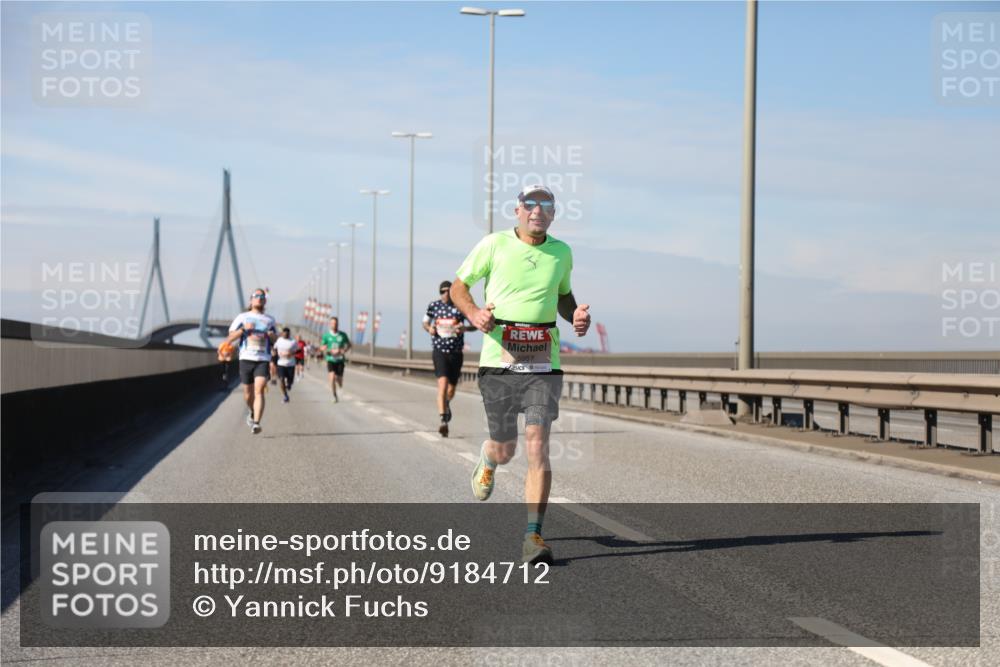 03.10.2025 - Köhlbrandbrückenlauf Yannick Fuchs http://msf.ph/oto/9184712 03.10.2025 11:41:26 Position 3 5957 meine-sportfotos.de